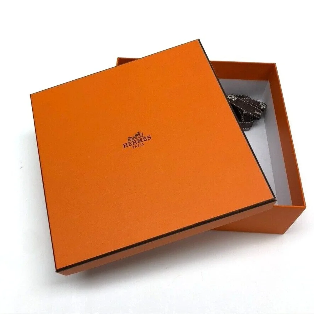HERMÈS *free returns